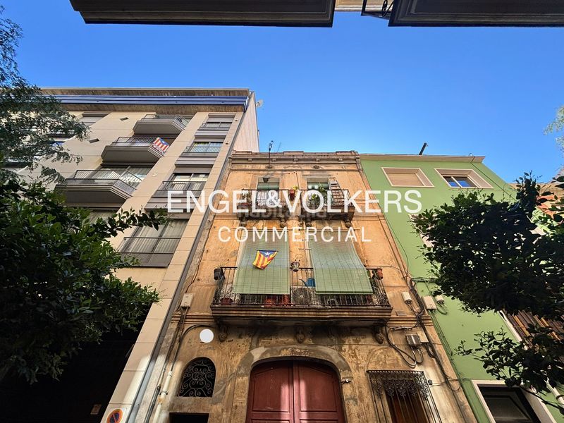 Foto be01851e-4d1f-46a6-b881-9b70cb408cef. Edificio venta de edificio al lado de la sagrada familia en Barcelona