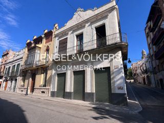 Local Comercial a Canet de Mar. Local en venta en ubicación privilegiada