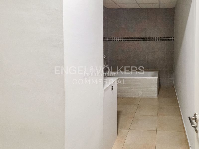 Foto 91b67bb4-f238-4028-9504-a41946672c93. Local comercial a Centre Sitges