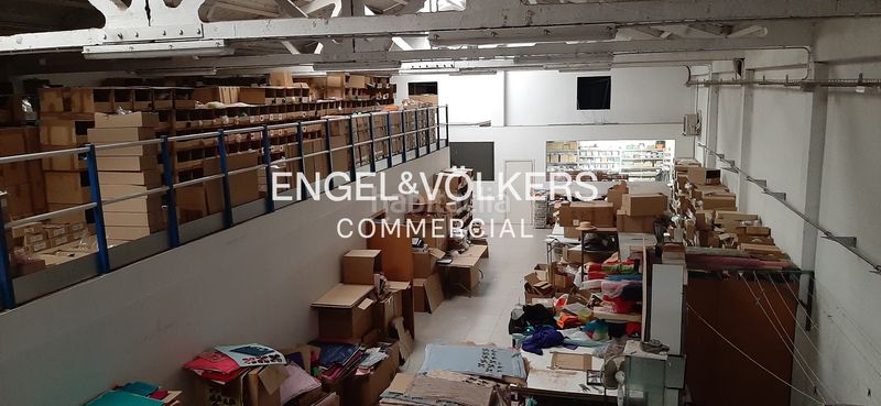 Foto 57ae64e0-bba8-47b3-a59a-382d97c2deb1. Local comercial a Centre Sabadell