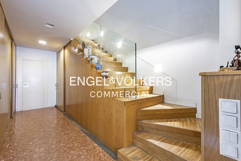 Foto d06f1cf0-e557-41c1-a378-035ac9599644. Edifici a Centre Sant Joan Despí