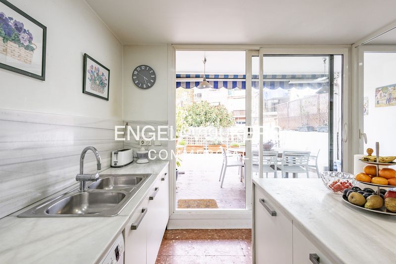 Foto d868cdb8-c8ba-481d-a951-64025aaa3ee1. Edifici a Centre Sant Joan Despí