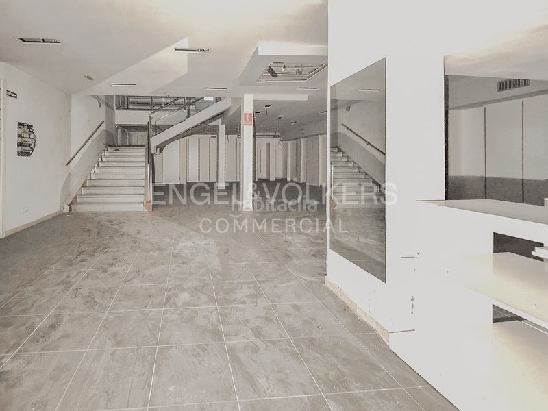 Foto 1d4eb7dd-26da-455d-9100-c8452057bb6b. Local comercial a Eixample Tarragona