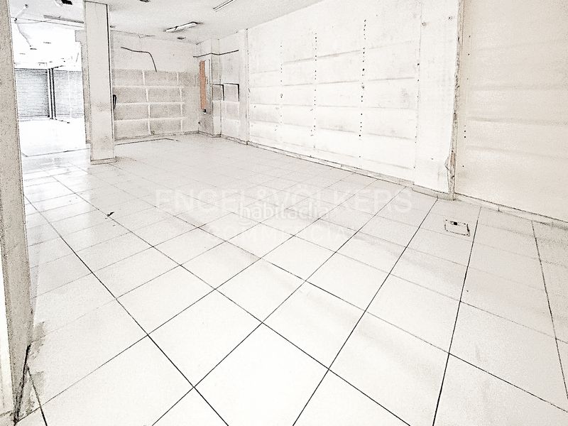 Foto 9451c97e-4bd7-455e-9557-731159a75ef7. Local comercial a Eixample Tarragona
