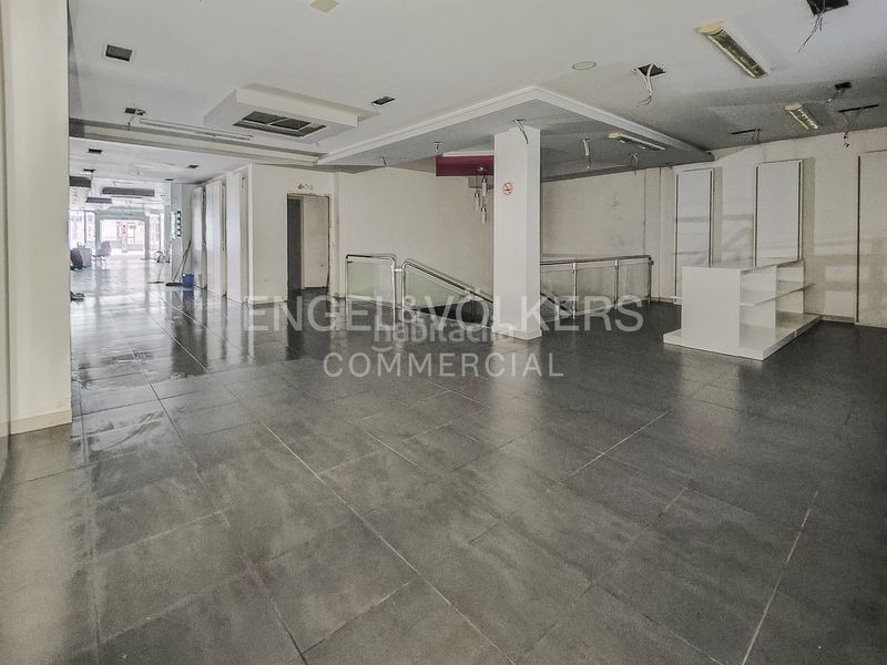 Foto a7ded888-f2c3-41f2-b355-8cab704f0386. Local comercial a Eixample Tarragona