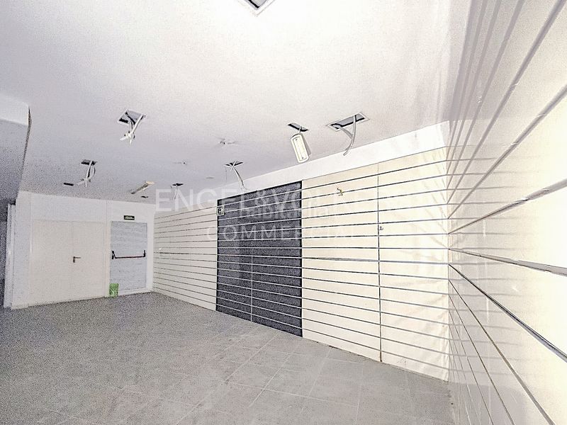 Foto 1594e867-508b-4ba7-af4c-a8318e57aab8. Local comercial a Part Alta Tarragona