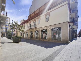 Local commercial à Centre