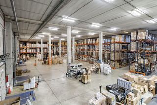 Miete Fabrikhalle in Zona Industrial. Planta logistica en nave tipo c en alquiler