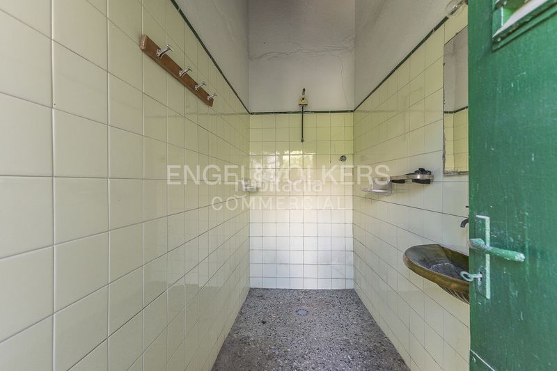 Foto 435b51f7-e78a-446f-98c1-ed7c21531474. Edifici a Zona Industrial Prat de Llobregat (El)