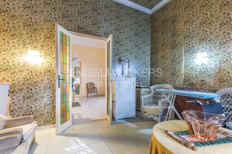 Foto bb24e9e6-3b46-48d9-b2b5-497974810967. Edifici a Zona Industrial Prat de Llobregat (El)