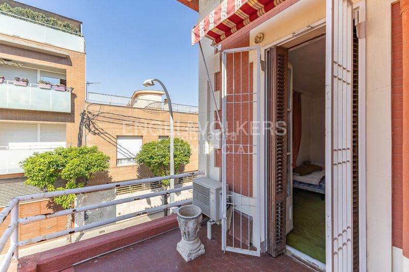 Foto d3700a06-b803-445c-9bf4-768f2b3dc39a. Edifici a Zona Industrial Prat de Llobregat (El)