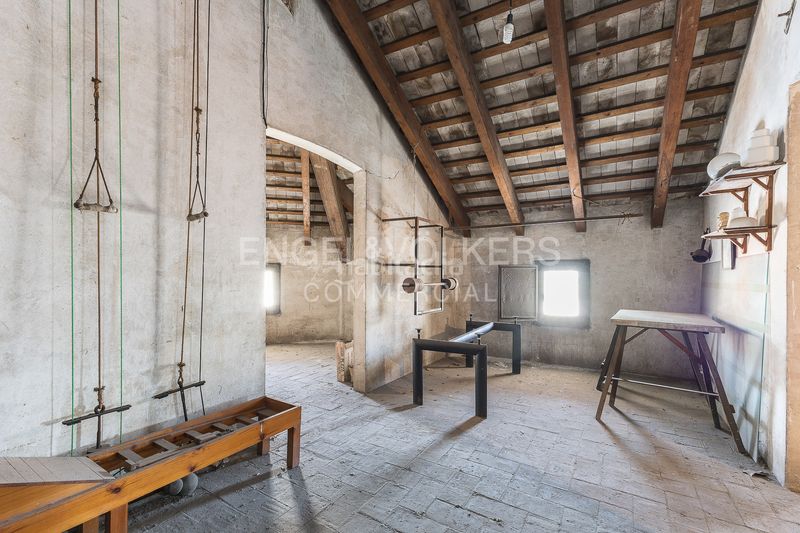 Foto dced83b1-8c41-4d1f-8393-89cd170e949d. Edifici a Zona Industrial Prat de Llobregat (El)