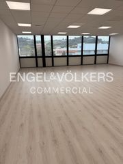 Miete Büro in Centre. Oficina en granollers en edificio innovador