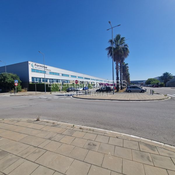 Foto ab01f17c-40a0-4265-88d2-1e6532156896. Miete fabrikhalle in Vilamarina Viladecans