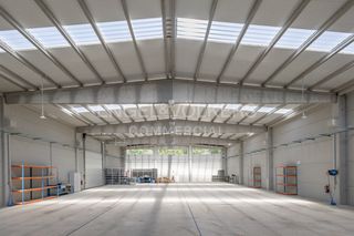 Fabrikhalle in Congost-Santa Caterina. Complejo industrial de 2502 m2, 876 m2 acabada 876 m2 por finali