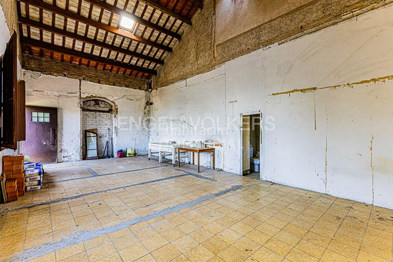 Foto c47f90e1-33b8-4697-8d1d-8b75ec320d8d. Edifici a Centre Històric Lleida