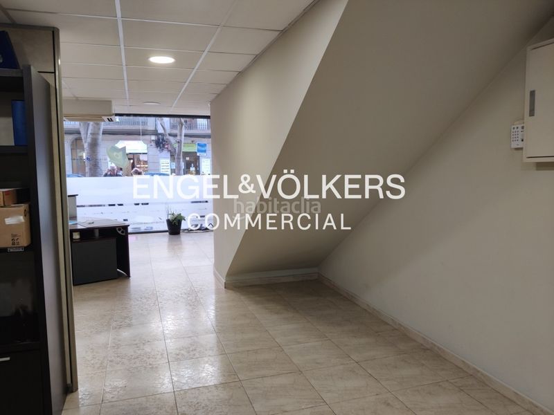 Foto 1f37a50e-5c5b-4b81-985b-5216cbe58322. Local comercial a Sant Antoni Barcelona