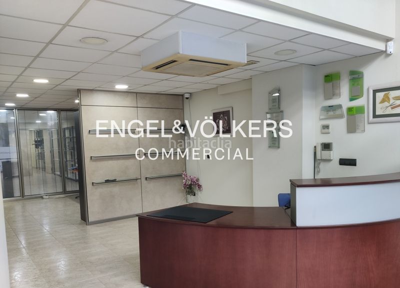 Foto 35e1332c-0ab3-494f-863a-4e612cda1e2c. Local comercial a Sant Antoni Barcelona