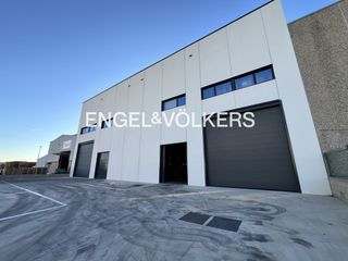 Rent Industrial building in Franqueses del Vallès (Les). Nave industrial tipo b en alquiler