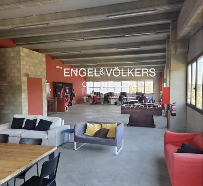 Foto 0ffbd7e3-56be-4d27-9482-e9a38f3de5aa. Alquiler nave industrial nave tipo c de 1427 m2 en el valles occidental en Rubí