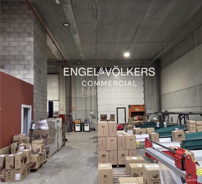 Foto a82484f6-a9de-4064-a375-a3ac1c683a8b. Alquiler nave industrial nave tipo c de 1427 m2 en el valles occidental en Rubí