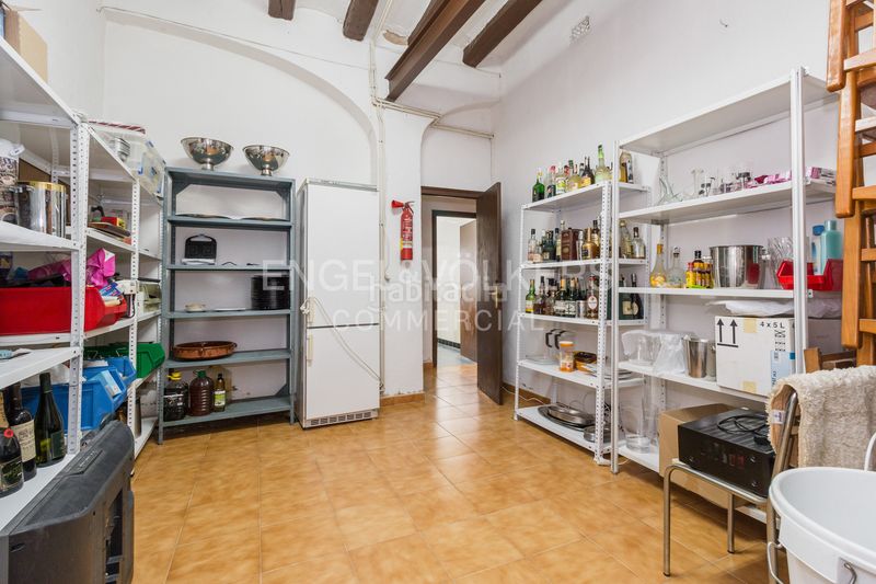 Foto af8cfe31-1ac6-4e65-b300-3ea581d0dced. Edificio in Castellet i la Gornal