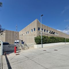 Lloguer Nau industrial a Centre-Estació. Nave logistica en gavà
