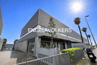 Lloguer Nau industrial a Montigalà. Nave en alquiler en montigalà