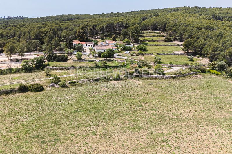 Foto 1686ed6f-78c8-4629-9531-13c3733d9114. Edificio masia les farigoles en Centre Sant Pere de Ribes