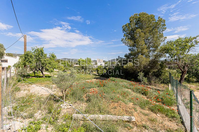 Foto 19aeef0c-d1cf-45aa-8d3a-2a8fdbc9f7fe. Edificio masia les farigoles en Centre Sant Pere de Ribes