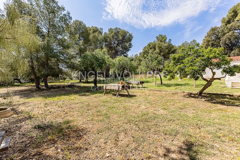 Foto 26301236-663a-4642-9e2b-97b794afd32d. Edificio masia les farigoles en Centre Sant Pere de Ribes