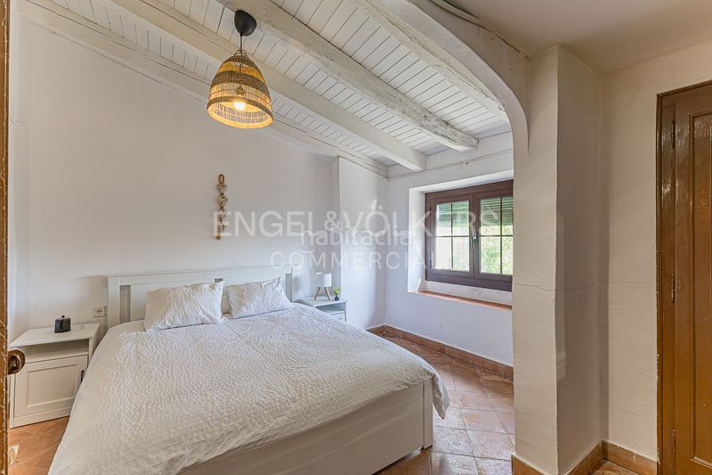 Foto 2e7e3243-7062-4c23-bf93-f621d7a33a62. Edificio masia les farigoles en Centre Sant Pere de Ribes