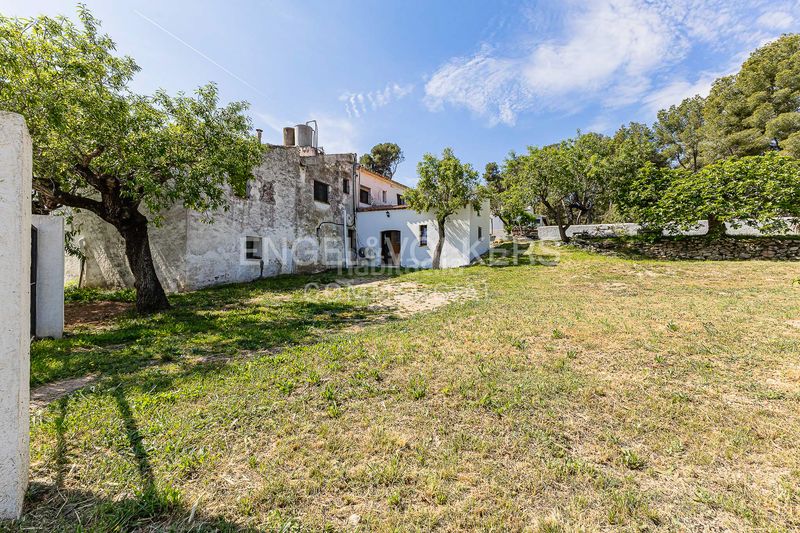 Foto 3a1356e3-f13c-4c61-8adb-dd2962319c67. Edificio masia les farigoles en Centre Sant Pere de Ribes