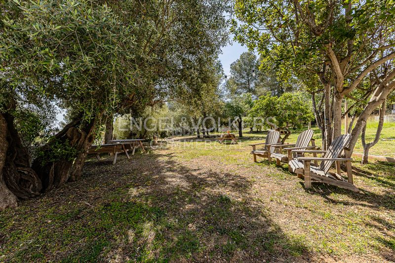 Foto 62753d60-3e4c-4057-8b58-e68a776f369d. Edificio masia les farigoles en Centre Sant Pere de Ribes