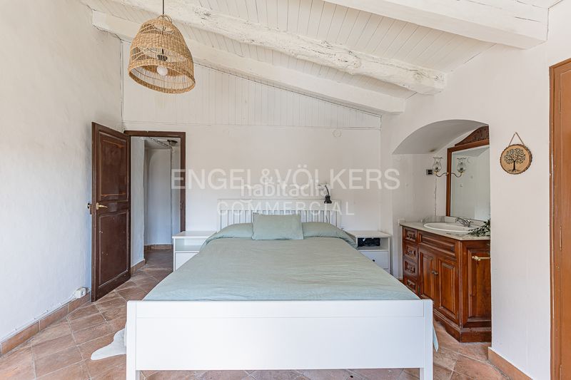 Foto 66099176-400b-4cb5-9eeb-6f1f7707b31f. Edificio masia les farigoles en Centre Sant Pere de Ribes