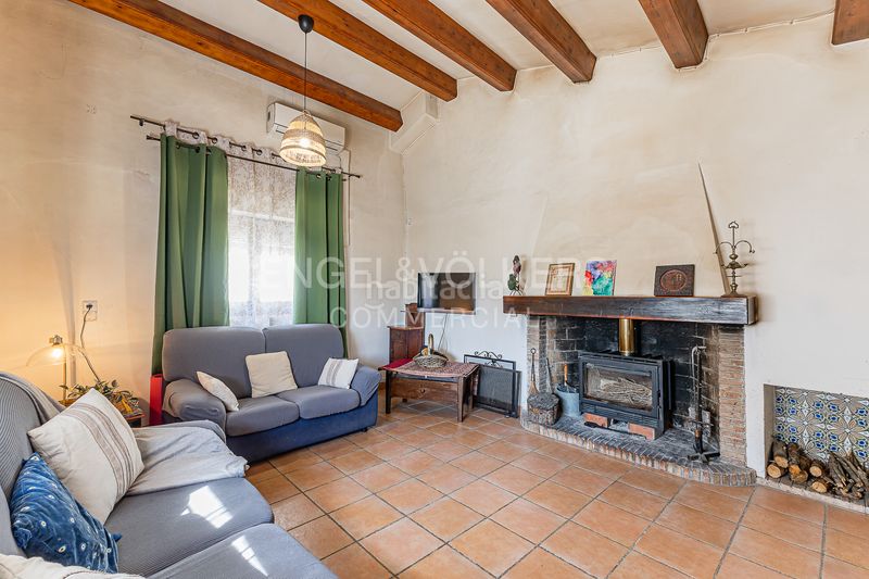 Foto 7783d377-0320-4158-a65a-b043258cca66. Edificio masia les farigoles en Centre Sant Pere de Ribes