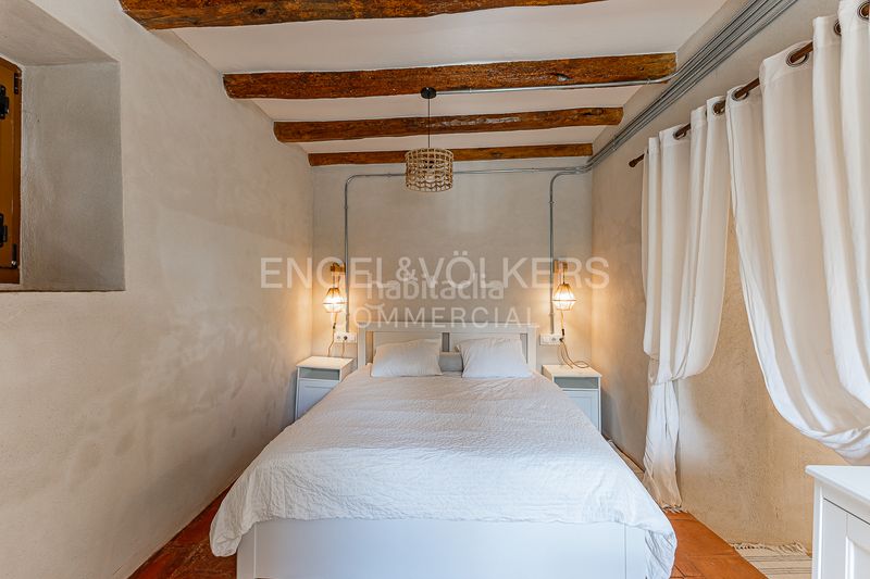 Foto 7d0d9eb9-5e30-46fe-a64a-599cd7284681. Edificio masia les farigoles en Centre Sant Pere de Ribes