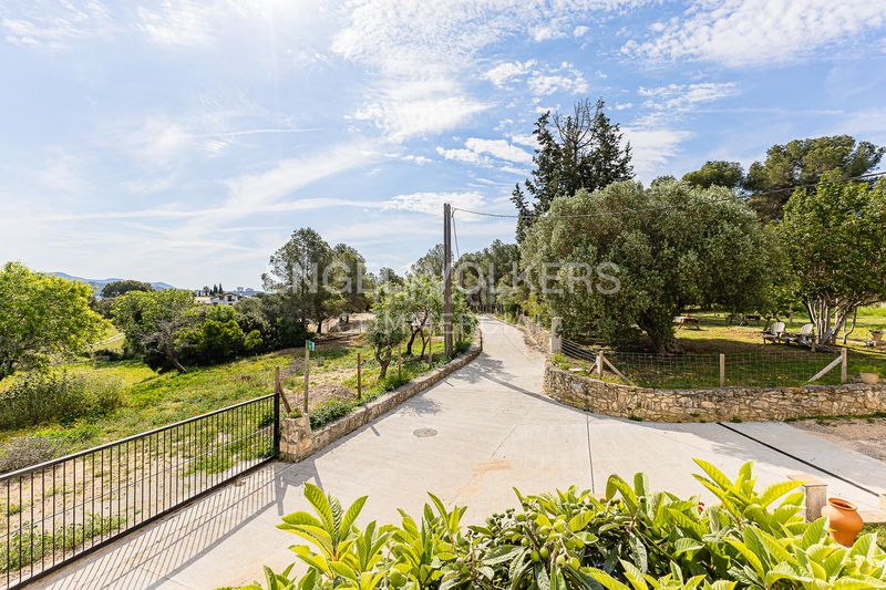 Foto a23defa1-68c0-4d0d-b66c-a9cb689ffcca. Edificio masia les farigoles en Centre Sant Pere de Ribes