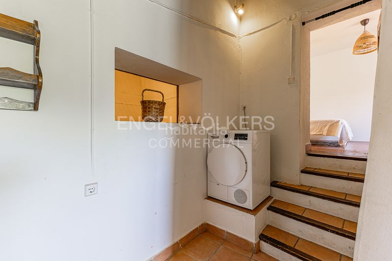 Foto ba28205c-b9f8-48c0-a422-8b9090ad3340. Edificio masia les farigoles en Centre Sant Pere de Ribes