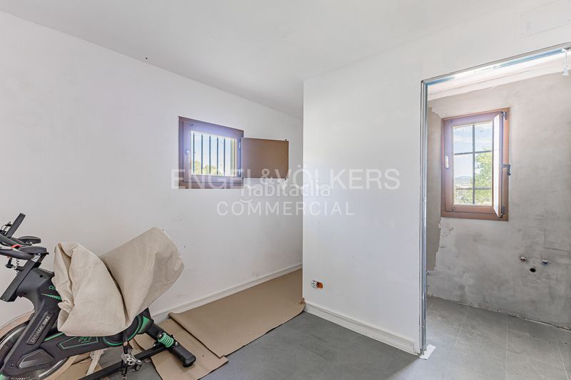 Foto d02b4d46-5c27-4180-899e-a4c75554d954. Edificio masia les farigoles en Centre Sant Pere de Ribes