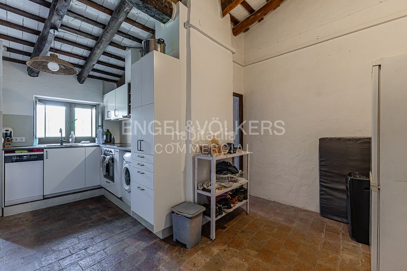 Foto e8827947-166d-44af-a74a-5f858f8e779f. Edificio masia les farigoles en Centre Sant Pere de Ribes