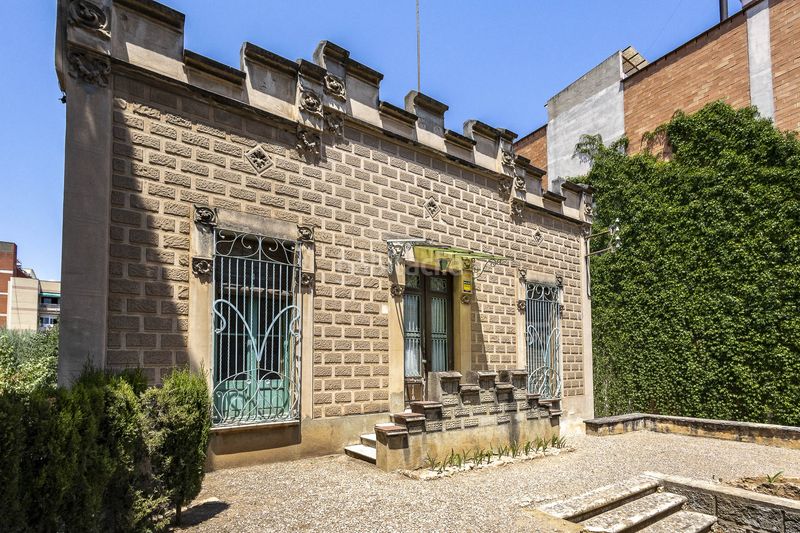 Foto dae78859-0c90-466d-b170-8c8379519252. Edificio in Centre Sant Boi de Llobregat