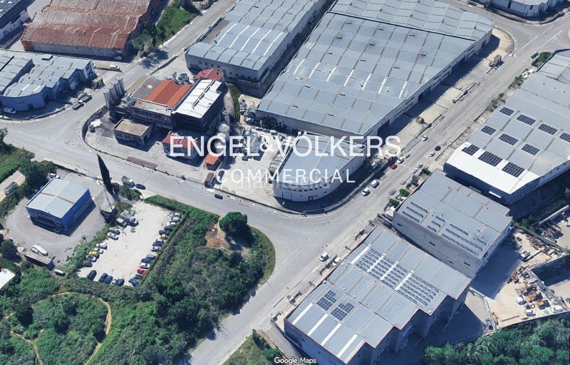 Foto 357b8d5f-169a-44de-9278-eeb8f4dba202. Lloguer nau industrial a Caldes de Montbui