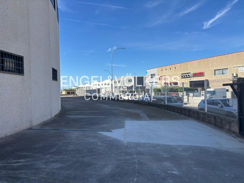 Foto 528b73af-447b-4c83-9392-616ef9cfb0b2. Lloguer nau industrial a Caldes de Montbui