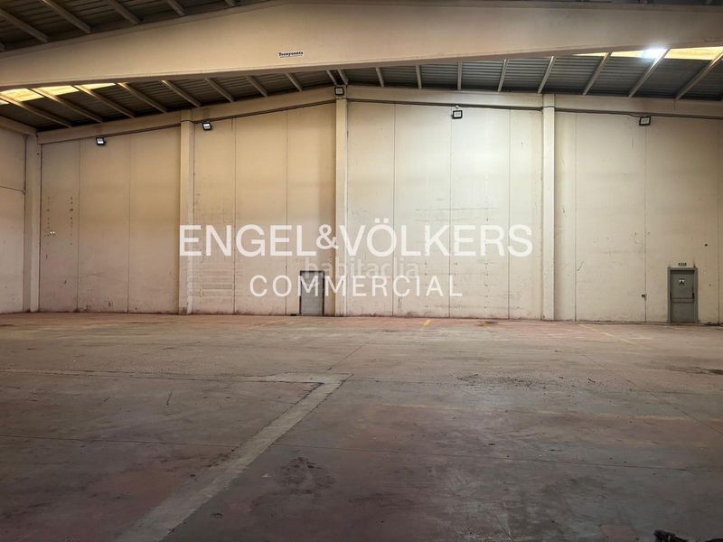 Foto c9afa739-51a4-44e8-9a51-633ba9864b83. Lloguer nau industrial a Caldes de Montbui