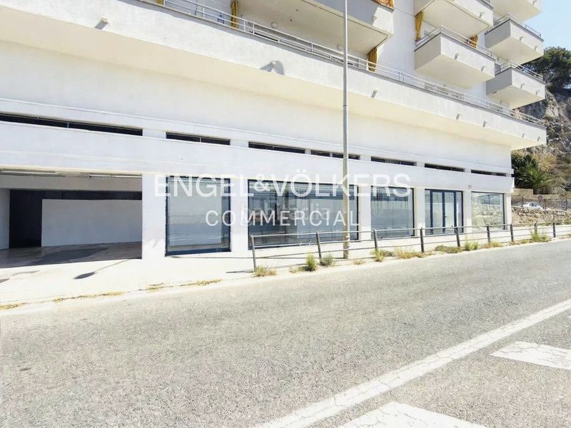 Foto d57e42b0-a5cb-4fbc-b327-18041412ddb9. Local comercial a Centre Arenys de Mar