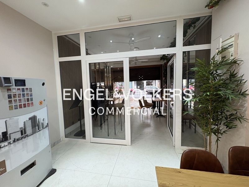 Foto 91950cac-0dbc-4cb9-9695-8e562d22e75e. Local comercial a Sants Barcelona