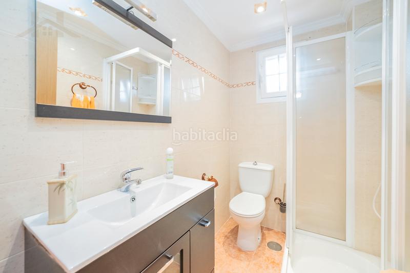 Foto 16a6a976-09a7-4e58-b31a-a68f61e94345. Casa aparellada a calle río jarama 79 a Zona El Caño Arroyomolinos