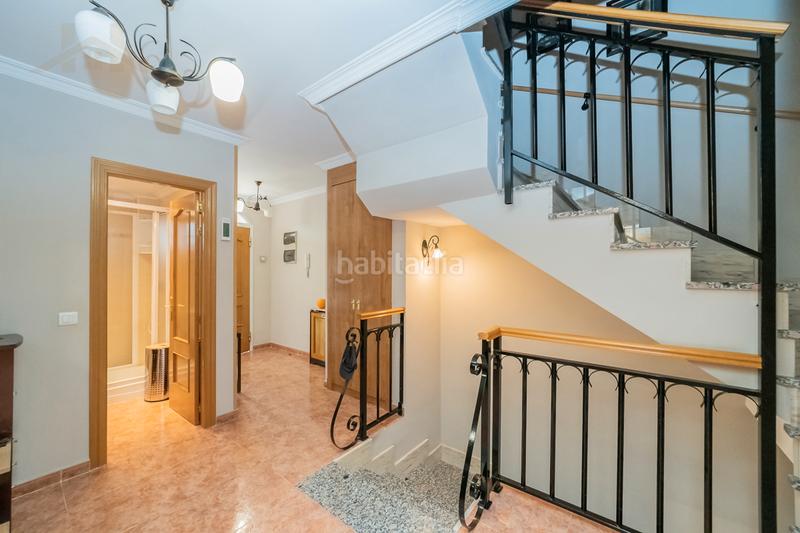 Foto befbe9bf-8410-40f9-9e84-84598f06ebeb. Casa aparellada a calle río jarama 79 a Zona El Caño Arroyomolinos