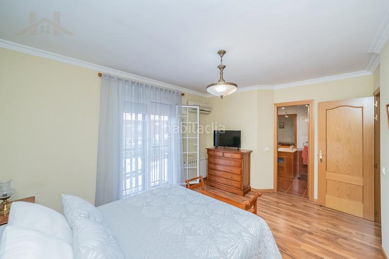 Foto dd5919d3-6e0a-4a07-8eb4-5a3a8656685a. Casa pareada en calle río jarama 79 en Zona El Caño Arroyomolinos